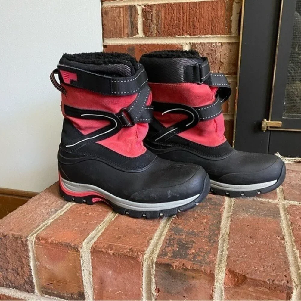 Land's End Women’s Warm Winter Boots pre owned size 7 comfort shoes black